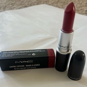 NEW MAC LUSTREGLASS SHEER-SHINE LIPSTICK in Lady Bug